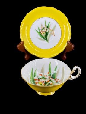 Yellow Floral Ginger Shell Porcelain Teacup and Saucer Set Merit Occupied Japan